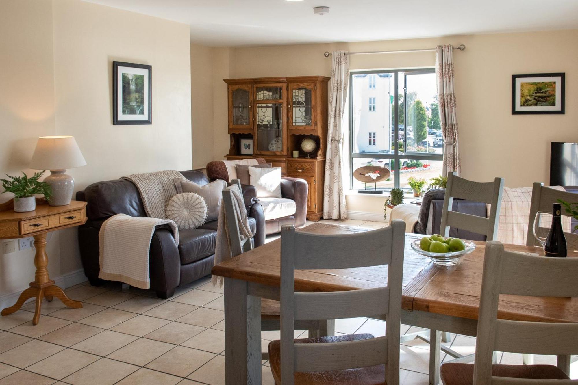 Waterfront View Apartment Carrick-on-Shannon Exterior photo