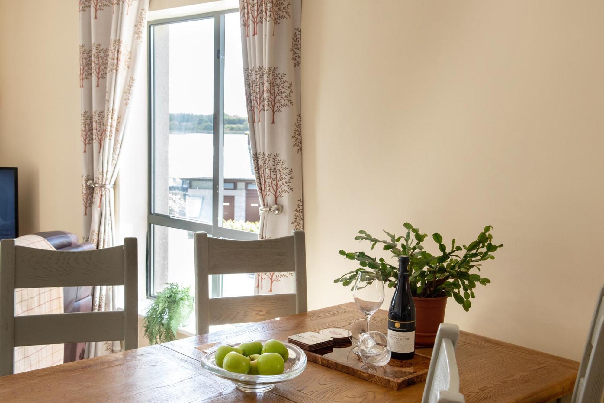 Waterfront View Apartment Carrick-on-Shannon Exterior photo