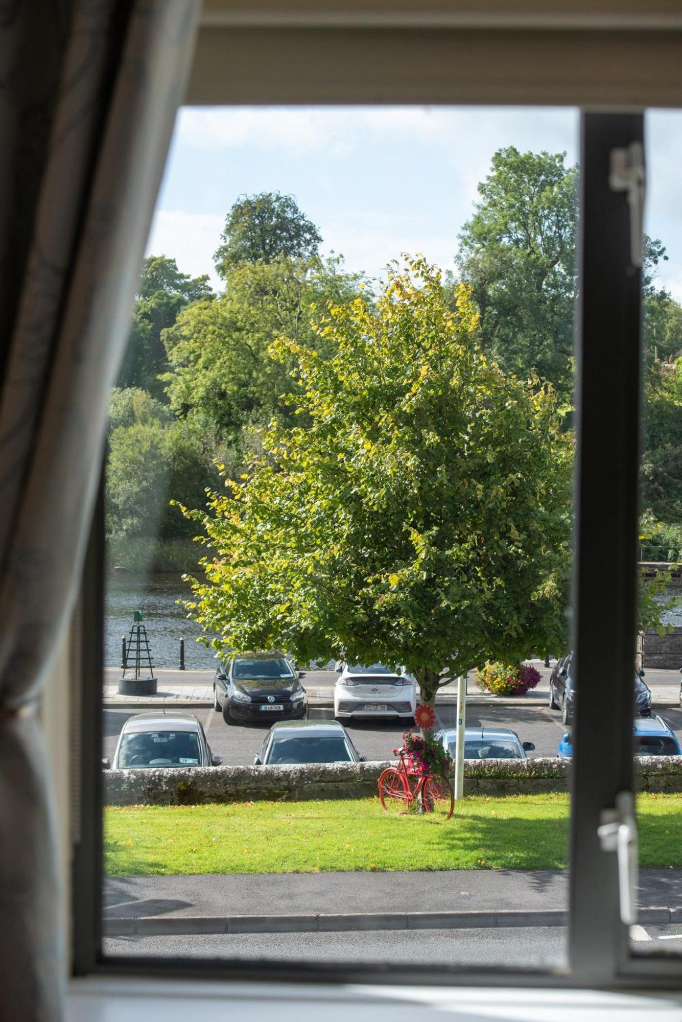 Waterfront View Apartment Carrick-on-Shannon Exterior photo